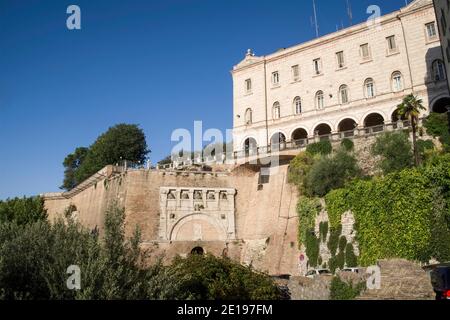 Italie, Ombrie: Pérouse. Porta Marzia, porte étrusque à l'entrée de la Rocca Paolina et de la préfecture Banque D'Images