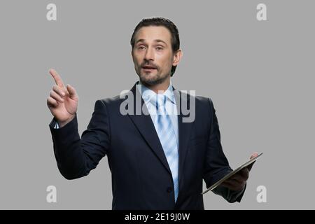 Coach professionnel utilisant une tablette numérique. Banque D'Images