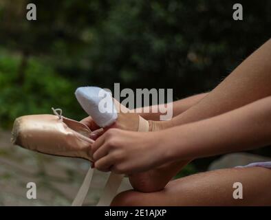 Chaussures de pointe de la ballerine Banque D'Images