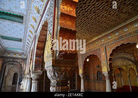 Chambres joliment décorées au fort Junagarh à Bikaner, Rajasthan Banque D'Images