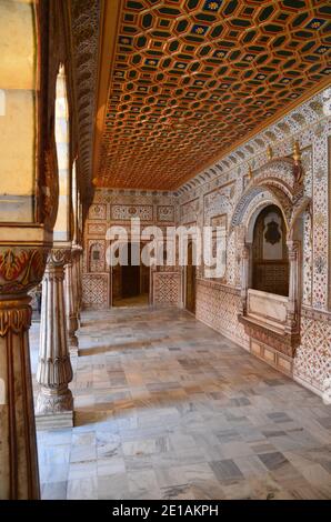 Passage à l'intérieur du fort Junagarh à Bikaner, Rajasthan Banque D'Images
