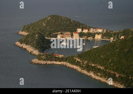 Le vieux village méditerranéen de Zaklopatica sur l'île de Lastovo, Croatie Banque D'Images