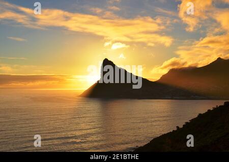 Vue sur le port de Hout Bay, le Cap, Afrique du Sud Banque D'Images