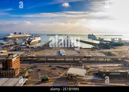 Port vide de Douvres le 1er janvier 2021. Le jour où le Royaume-Uni a quitté l'UE. Tout est calme sur les routes dans et autour de Douvres. Banque D'Images