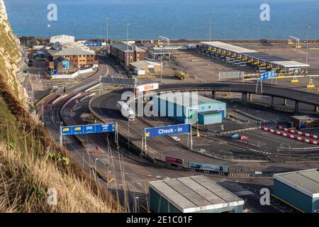 Port vide de Douvres le 1er janvier 2021. Le jour où le Royaume-Uni a quitté l'UE. Tout est calme sur les routes dans et autour de Douvres. Banque D'Images