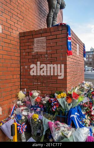 Glasgow, Écosse, Royaume-Uni. 3 janvier 2021: Les gens de la région, la famille, les fans et les amis se rappellent les fans qui sont malheureusement morts. Il y a 50 ans à la catastrophe d'Ibrox en 1971. Banque D'Images