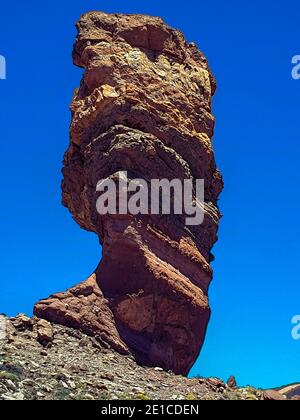 Grand rocher nommé doigt de Dieu devant le Volcan Teide sur Tenerife Banque D'Images