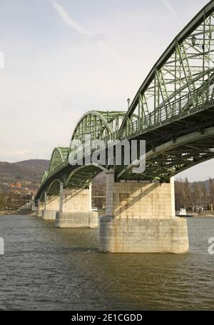 Pont Maria Valeria sur le Danube à Sturovo. Slovaquie Banque D'Images