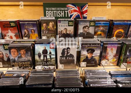 Barnes & Noble Booksellers DVD Display, New York, États-Unis Banque D'Images