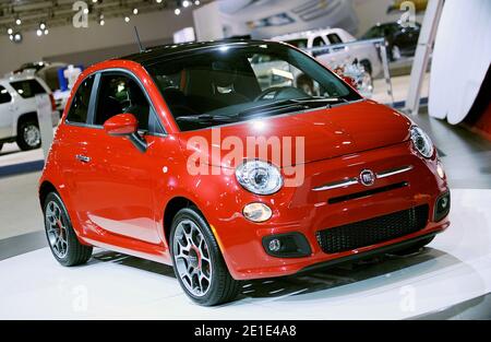 Une Fiat 500 Sport Azzurro exposée au Washington Auto Show 2011 le 31 janvier 2011 au Washington Convention Center à Washington, DC. Les spectacles se déroule du 28 janvier au 6 février.photo par Olivier Douliery/ABACAPRESS.COM Banque D'Images