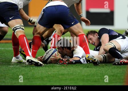 Morgan Parra en France lors du tournoi de rugby RBS 6 Nations , France contre Ecosse, à St-Denis, France, le 5 février 2011. La France a gagné 34-21. Photo de Henri Szwarc/ABACAPRESS.COM Banque D'Images