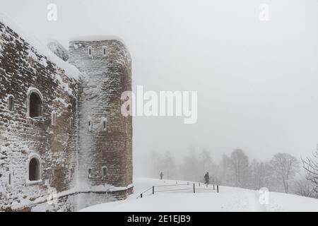 Forte Interrotto à Altopiano di Asiago pendant une tempête de neige Banque D'Images
