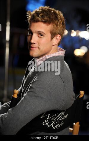 « William » Nico Evers-Swindell sur le set de « William & Kate » de Lifetime. Le film devait être projeté la semaine avant les nuptials du couple du 29 avril. Los Angeles, Californie, le 3 mars 2011. Photo de Lionel Hahn/AbacaUsa.com Banque D'Images