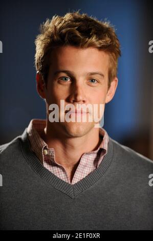 « William » Nico Evers-Swindell sur le set de « William & Kate » de Lifetime. Le film devait être projeté la semaine avant les nuptials du couple du 29 avril. Los Angeles, Californie, le 3 mars 2011. Photo de Lionel Hahn/AbacaUsa.com Banque D'Images