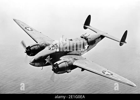 Lockheed PV-1 bombardier de patrouille Ventura en vol, vers 1943 (fsa.8e01506). Banque D'Images