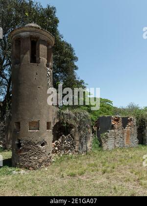 Ruines d'Antiguo Cafetal l'une des plus anciennes fermes de café de Cuba, près d'Angerona, Cuba. Banque D'Images