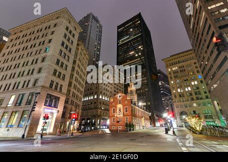 Boston, ma - 27 novembre 2020 : l'Old State House est un bâtiment historique à Boston, Massachusetts. Construit en 1713, c'était le siège du Massachusetts GE Banque D'Images