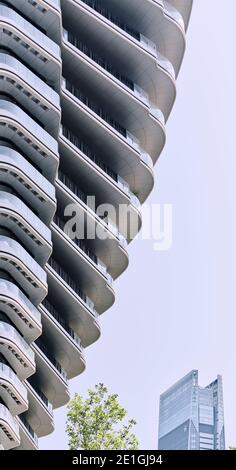 Vue extérieure de la tour Tao Zhu Yin Yuan ou du jardin Agora, une tour résidentielle durable en forme de double hélice à Taipei, Taïwan. Banque D'Images