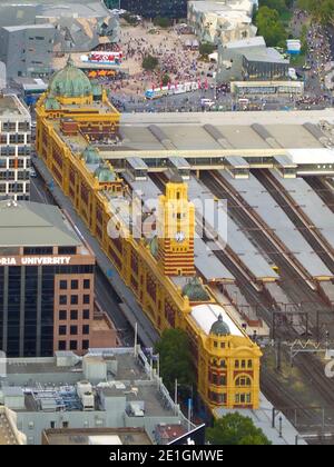 La gare de Flinders Street, un bâtiment emblématique de Melbourne, Australie, Victoria. Construit en 1909. Banque D'Images