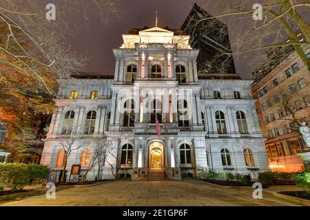 Le Boston Old City Hall est un bâtiment du XIXe siècle à la façade de style français sur le Freedom Trail, dans le centre-ville de Boston, Massachusetts, États-Unis. Banque D'Images