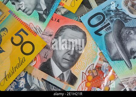 Plusieurs billets en dollars australiens dont vingt-cinquante et dix dollars Banque D'Images