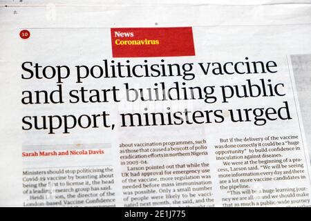 « en haut de la politisation des vaccins et en commençant à renforcer le soutien du public, pressés les ministres » Guardian Covid 19 titre du journal 5 décembre 2020 Londres Angleterre Royaume-Uni Banque D'Images