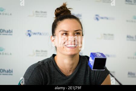 Abu Dhabi, Émirats arabes Unis. 6 janvier 2021. Maria Sakkari de Grèce s'entretient avec les médias après le premier tour du tournoi de tennis ouvert WTA 2021 à Abu Dhabi WTA 500 le 6 janvier 2021 à Abu Dhabi, Émirats arabes Unis - photo Rob Prange / Espagne DPPI / DPPI / LM crédit: Paola Benini / Alay Live News Banque D'Images