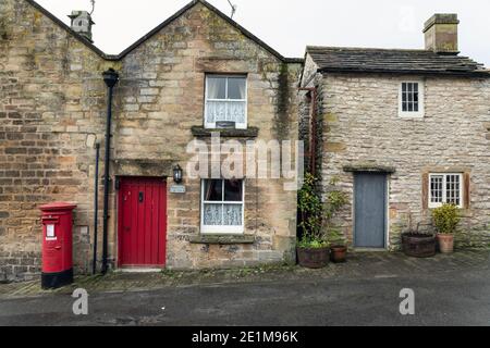 Petits cottages à Youlgrave, parc national de Peak District, Derbyshire Banque D'Images