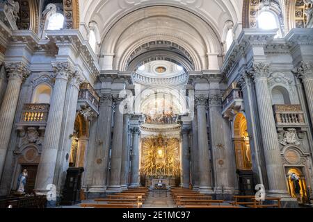 Santa Maria à Campitelli ou Santa Maria à l'intérieur de l'église Portico, dédiée à la Vierge Marie à Rome, Italie, Europe Banque D'Images