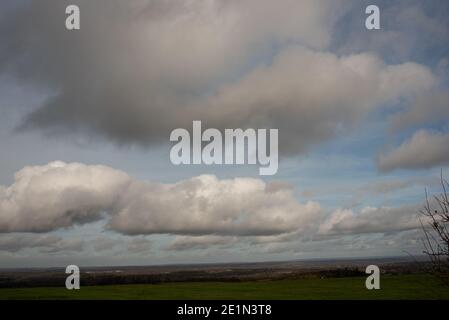 Kingsclere Downs Prairie Rolling Hills point de vue près de Kings Hampshire Banque D'Images