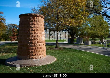 Le mémorial rond, orange, en grès, des 270 morts du vol Pan-Am 103, a explosé au-dessus de Lockerbie, en Écosse, en 1988. À Arlington National Cemeter Banque D'Images