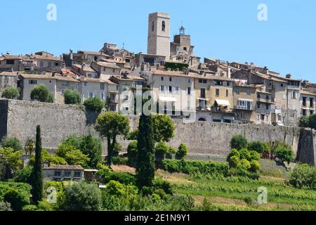 France, côte d'azur, Siant Paul de Vence est un charmant village féodal très apprécié par les artistes et où se trouve la célèbre Fondation Maeght. Banque D'Images