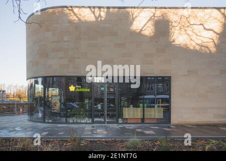 Édimbourg, Écosse - janvier 8 2021 : le nouveau développement de la place Raeburn et le fleuron de Little Dobbies sur Comely Bank Road à Édimbourg, Écosse Banque D'Images