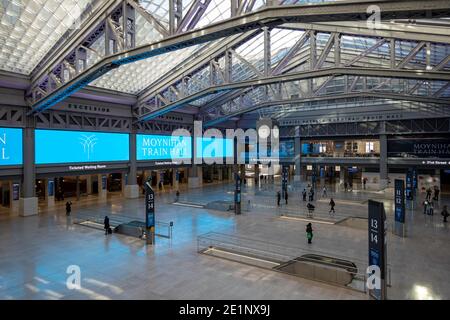 Le Moynihan train Hall (MTH) est situé dans le bâtiment historique de la poste James A. Farley, New York City, États-Unis Banque D'Images