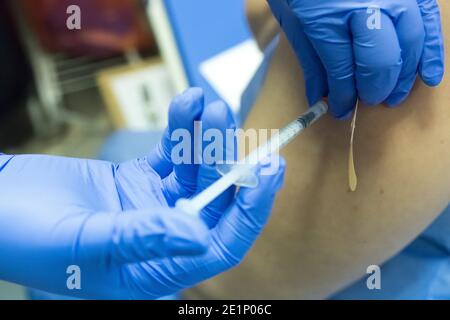Pfizer–BioNTech COVID-19 vaccin en Pologne, le 30 décembre 2020 © Wojciech Strozyk / Alamy stock photo Banque D'Images