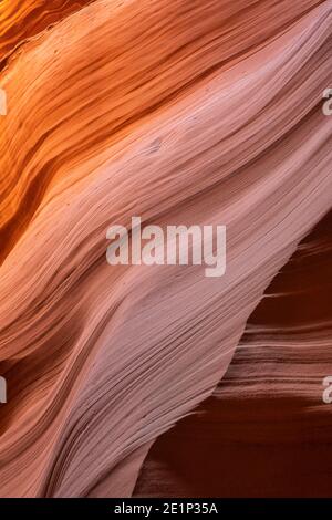 Détails abstraits de la fente orange du mur du canyon, Antelope Canyon X, page, Arizona, États-Unis Banque D'Images