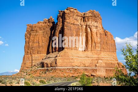 Un regard incroyable sur le parc national d'Arches dans le sud de l'Utah. Banque D'Images