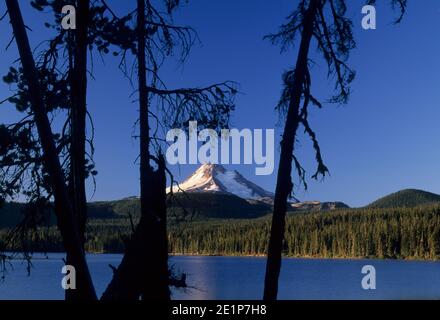 Mt Jefferson Olallie & Lake, Lac Olallie Scenic Area, Mt Hood National Forest, Virginia Banque D'Images