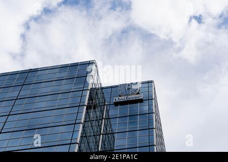 Toronto, Canada - le 29 septembre 2020 : l'enseigne Unilever Canada est visible dans l'édifice du siège social de Toronto; Unilever Canada produit, fournit et m Banque D'Images