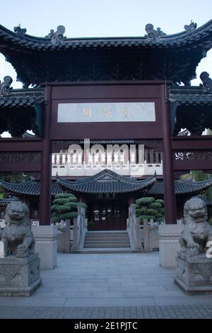 Maison de thé chinois à Luisenpark à Mannheim, Allemagne. Banque D'Images