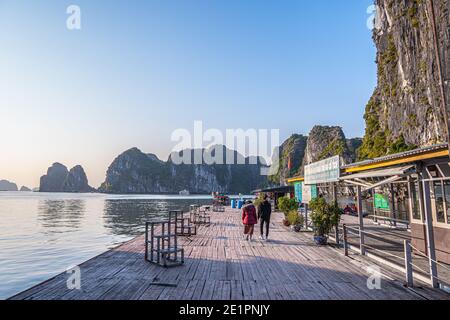 Ha long City, province de Quang Ninh, Vietnam Banque D'Images