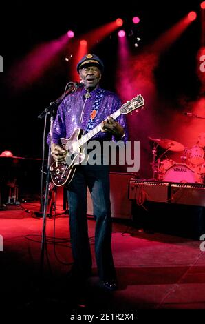 Chuck Berry en concert au Shepherds Bush Empire à Londres, Royaume-Uni. 9 juin 2002 Banque D'Images