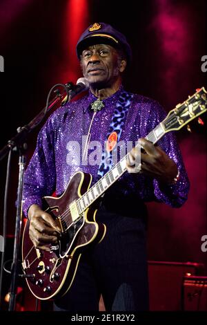 Chuck Berry en concert au Shepherds Bush Empire à Londres, Royaume-Uni. 9 juin 2002 Banque D'Images