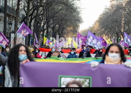 Paris, France. 09e janvier 2021. Mars en hommage à Sakine Cansiz, Fidan Dogan et Leyla Soylemez, trois militants kurdes assassinés à Paris en janvier 2013, à Paris, en France, le 09 janvier 2021. Les manifestants dénoncent l'impunité pour ces crimes et leur parrain, disent le président turc Erdogan. Photo par Pierrick Villette/avenir Pictures/ABACAPRESS.COM crédit: Abaca Press/Alay Live News Banque D'Images