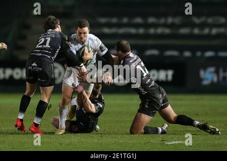 Newport, Royaume-Uni. 09e janvier 2021. George North de l'Ospreys (c) est arrêté. Guinness Pro14 Rugby, Dragons v Osprey Rugby à Rodney Parade Newport le samedi 9 janvier 2021. photo par Andrew Orchard/Andrew Orchard sports photographie/Alamy Live News crédit: Andrew Orchard sports photographie/Alamy Live News Banque D'Images