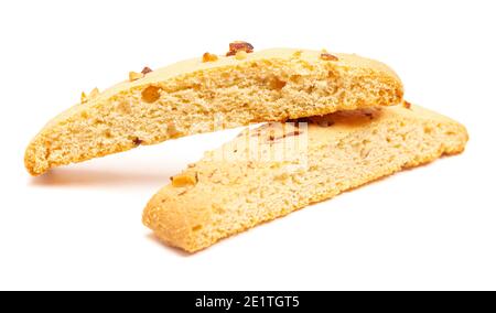 Biscotti d'amande et de noyer isolé sur fond blanc Banque D'Images