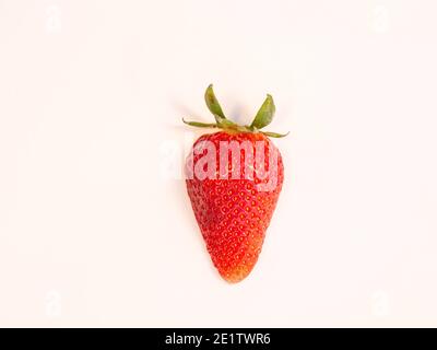 Strawberry isolé sur fond blanc. Banque D'Images