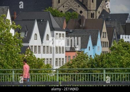 Deutzer Bruecke, Altbauten, Frankenwerft, Rheingarten, Koeln, Nordrhein-Westfalen, Deutschland Banque D'Images