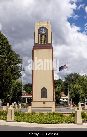 Mémorial de guerre sur la place Mafeking, située à Bright, Victoria, Australie Banque D'Images