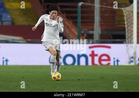 Genova, Italie. 9 janvier 2021. Genova, Italie, stade Luigi Ferraris, 09 janvier 2021, Takehiro Tomiyasu (Bologne) pendant Gênes CFC vs Bologna FC - football italien série A Match Credit: Danilo Vigo/LPS/ZUMA Wire/Alamy Live News Banque D'Images